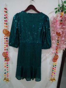 New Vero Moda Stylish Partywear Dress