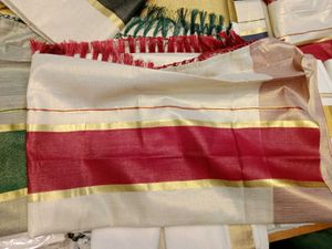 Set Saree With Red Border Plus Blouse Piece