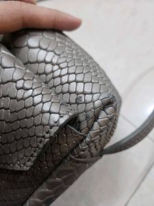 Authentic Hidesign Sling Bag