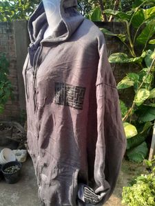Stylish Grey Zip-Up Hoodie