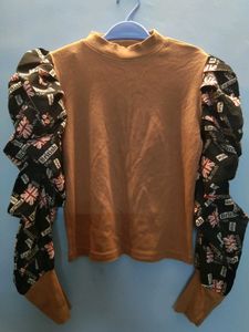 brown puffy sleeves top