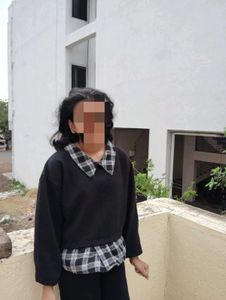 Black Sweatshirt