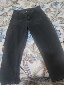 Jeans..mom Fit High Waist Jeans..price Drop