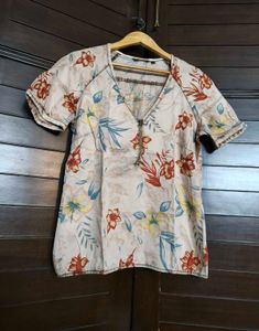 Women Beige Floral Printed Front Zip Casual Top