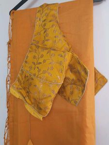 Cotton Silk Saree With Tassels