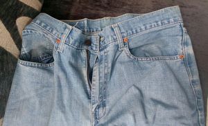 Levis 506 jeans in 34 size