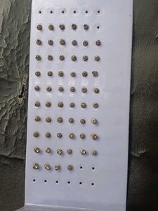 Daisy Stud Set Wasn&#39;t Used It Was From Our Shop