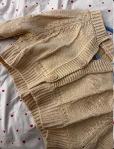 Cute Cropped Knit Cardigan