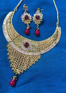 Elegant Indian Jewelry Set