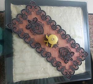 New Without Tag Table Runner