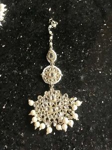 Kundan Pearl Earrings &amp; Tikka Set