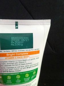 Garnier Vit C Facewash &amp; Neem Face Wash