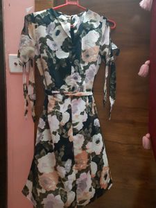 SERA BRANDED BLACK-PEACH FLORAL PRINTED DRESS
