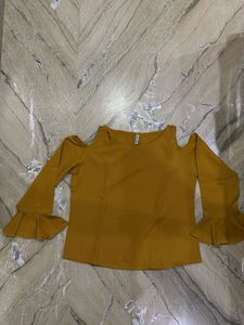 Chic Cold Shoulder Top
