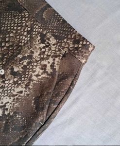 snake print short skirt