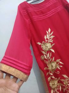Red &amp; Gold Embroidered Kurti
