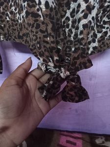 Leopard Print Crop T-shirt