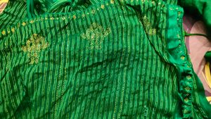 Bottle Green Saree With Blouse