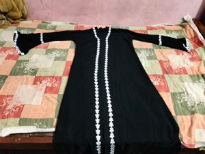Elegant Black Abaya with Floral Details