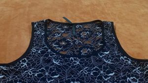 Crossroads Top