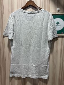 Tommy Hilfiger V-Neck TShirt