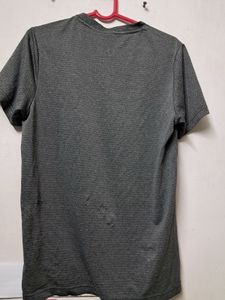 Reebok Grey Activewear Tshirt Medium Polyester