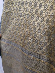 Elegant Gold Banarasi Scarf