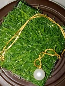 Pearl Pendant Necklace