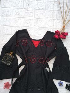 Cutout Emobroidery Fitted Kurti🖤