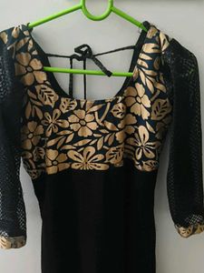 Elegant Black &amp; Gold Kurta