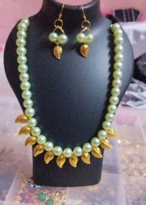 Green Beads Set