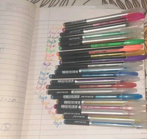 23 Colorful Pens
