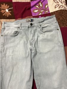 Light Wash Denim Jeans