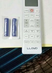 LLOYD AC REMOTE NEW AND ORIGINAL