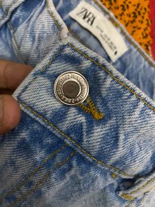 Zara Most Demanding Colour Baggy Luse Jeans