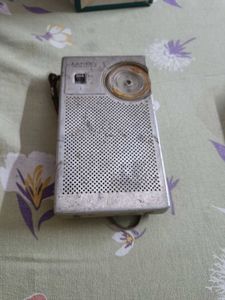 Vintage Radios ( Not Working)