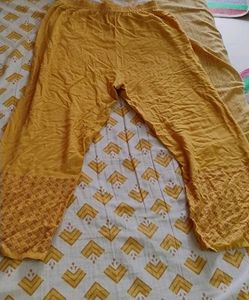 Yellow Printed Leggings