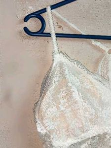 Trendy Ladies Fashion Lace Bralette Top White