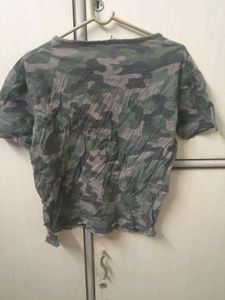 Camouflage Print T-shirt