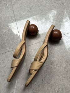 Zara Beige Heel