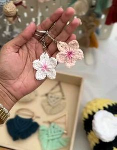 Cherry blossoms keychain 🌸✨
