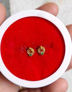 Gold Ring Type Studs