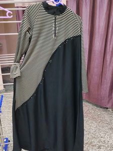 Elegant Striped Abaya