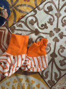New Born Baby Cotton Socks and Mittens