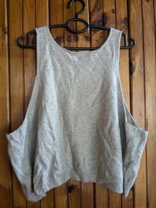 Sleeveless Pullover