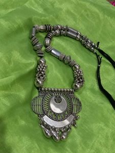 Silver Tone Necklace