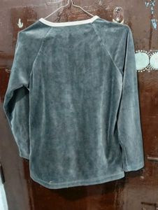 velvet top sweater very good so pretty