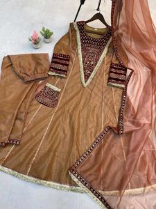 NEW DESIGNER STYLE  KALI SUIT PANT WITH DUPATTA