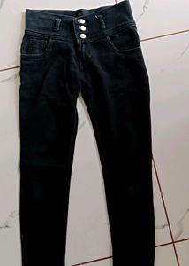 Dark Black High-waisted Jeans
