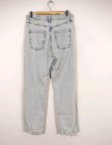 Bershka Distressed High-Waisted Jeans